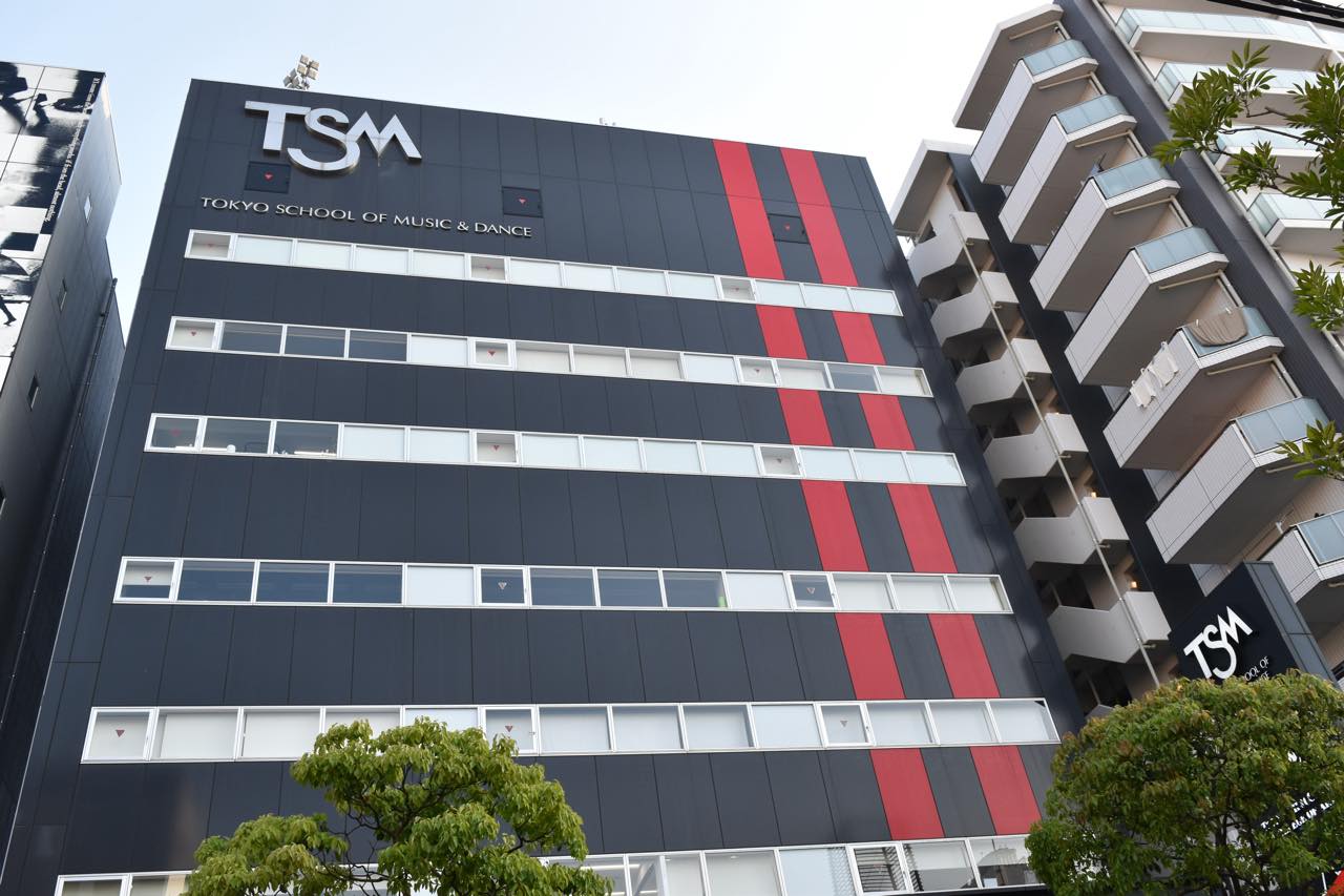 江戸川区で“夢”に直結する高校生活を。専門学校の強み×高校の安心感＝滋慶学園高等学校 | 江戸川区 市川市 船橋市 江東区 通学できる通信制高校 滋慶学園高等学校 東京